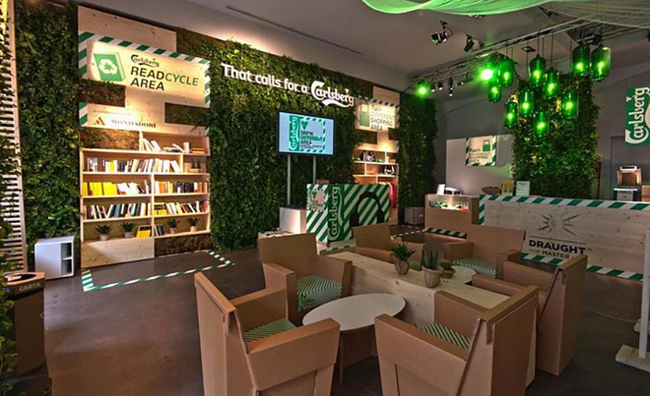 Carlsberg Temporary shop - интерьер и мебель из гофрокартона